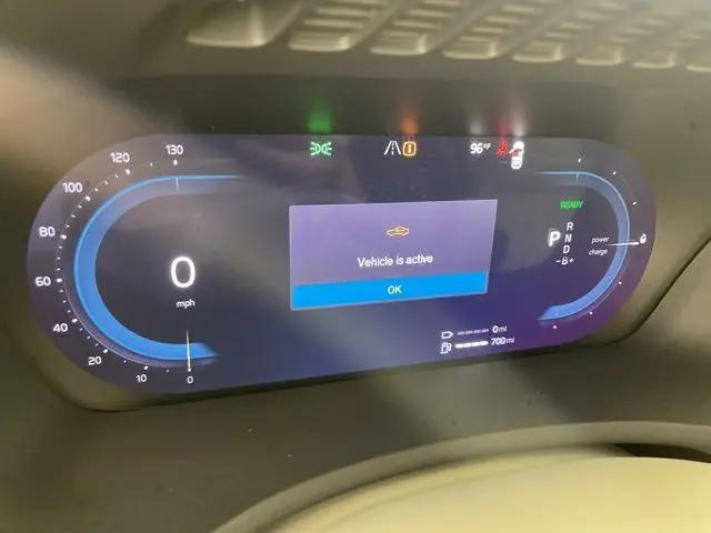 2025 Volvo XC90 Plug-In Hybrid T8 Plus 6-Seater
