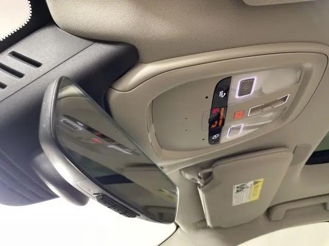 2025 Volvo XC90 Plug-In Hybrid T8 Plus 6-Seater