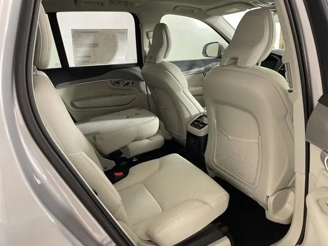 2025 Volvo XC90 Plug-In Hybrid T8 Plus 6-Seater