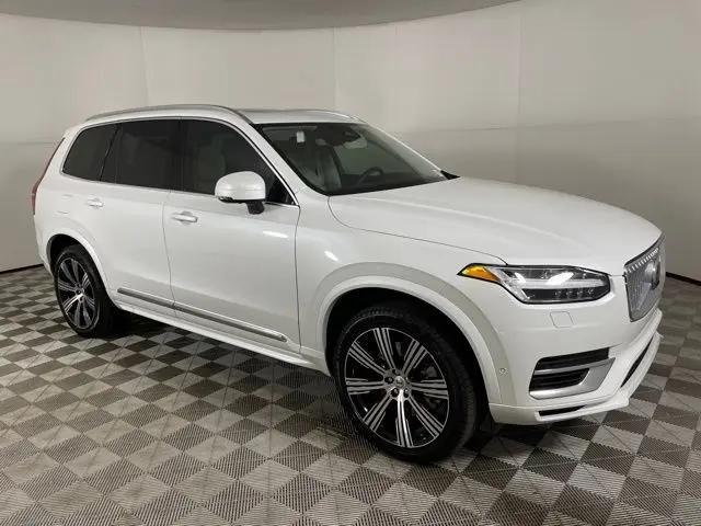 2025 Volvo XC90 Plug-In Hybrid T8 Plus 6-Seater