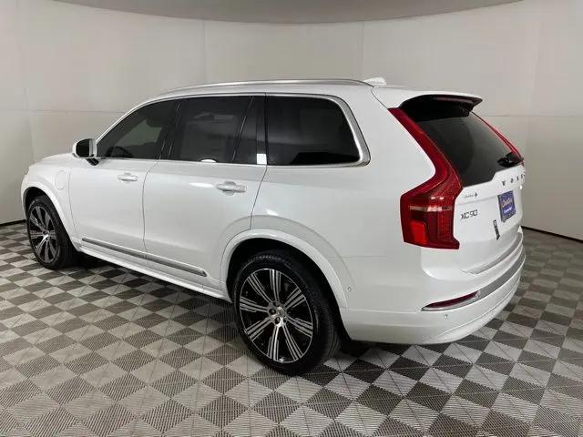 2025 Volvo XC90 Plug-In Hybrid T8 Plus 6-Seater