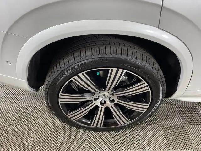 2025 Volvo XC90 Plug-In Hybrid T8 Plus 6-Seater
