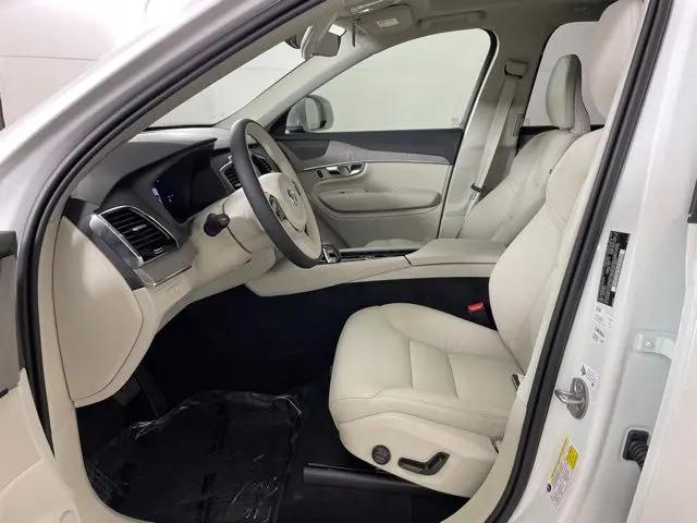 2025 Volvo XC90 Plug-In Hybrid T8 Plus 6-Seater