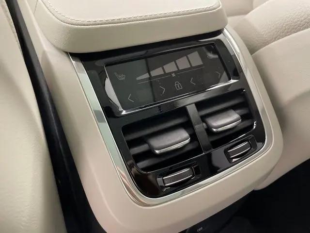 2025 Volvo XC90 Plug-In Hybrid T8 Plus 6-Seater