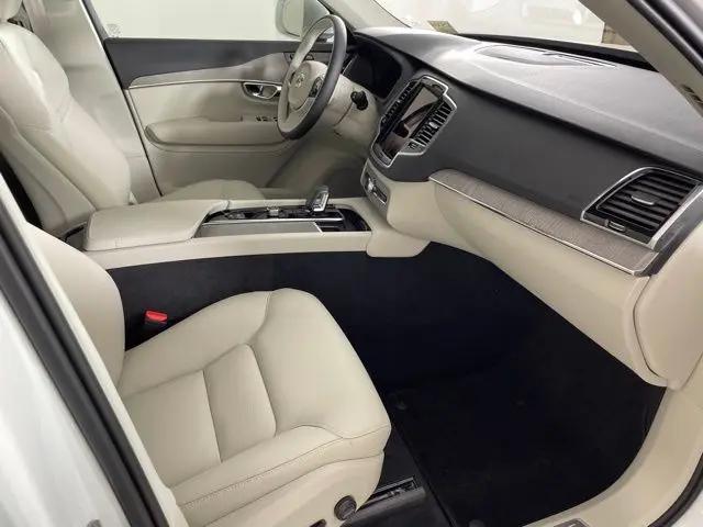 2025 Volvo XC90 Plug-In Hybrid T8 Plus 6-Seater