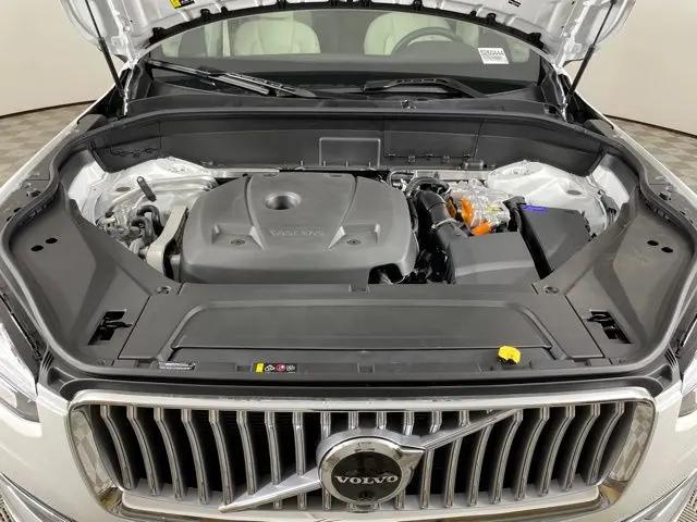 2025 Volvo XC90 Plug-In Hybrid T8 Plus 6-Seater
