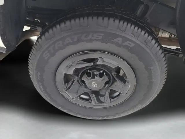 2016 Toyota Tacoma SR