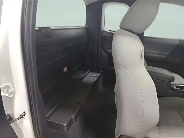 2016 Toyota Tacoma SR
