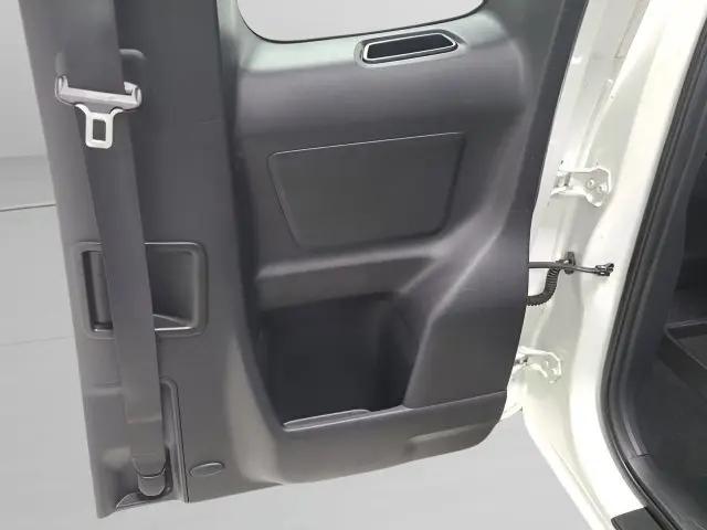 2016 Toyota Tacoma SR