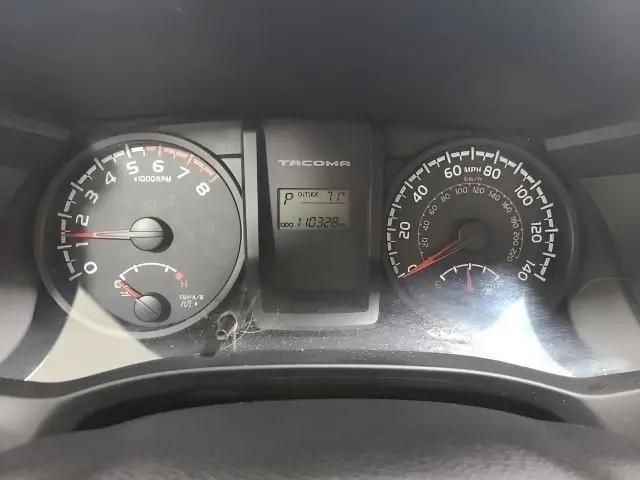 2016 Toyota Tacoma SR