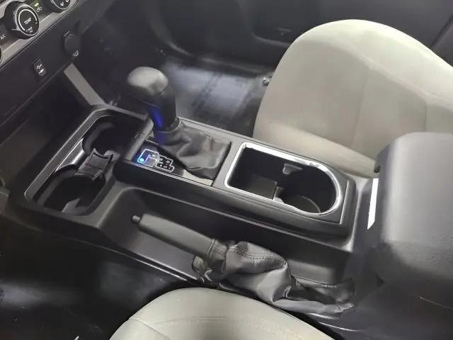 2016 Toyota Tacoma SR