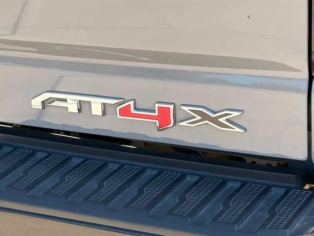 2024 GMC Sierra 2500HD 4WD Crew Cab Standard Bed AT4X
