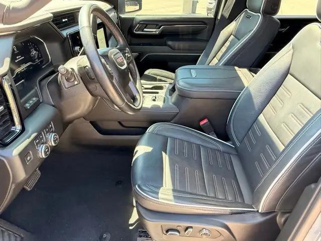 2024 GMC Sierra 2500HD 4WD Crew Cab Standard Bed AT4X