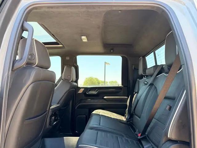 2024 GMC Sierra 2500HD 4WD Crew Cab Standard Bed AT4X