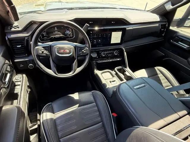 2024 GMC Sierra 2500HD 4WD Crew Cab Standard Bed AT4X