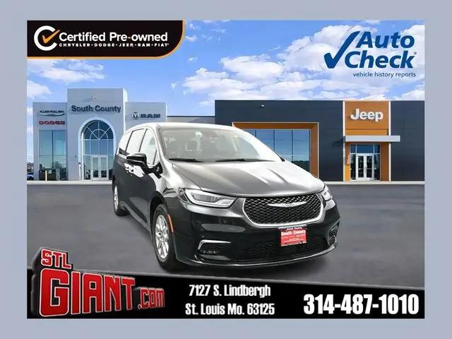 2024 Chrysler Pacifica Touring L for sale in St. Louis, MO