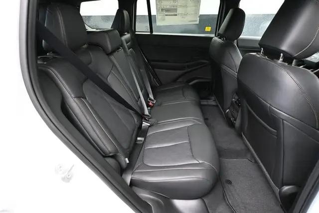 2026 Jeep Cherokee Overland 4x4