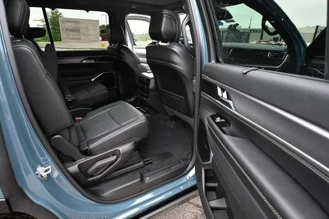 2026 Jeep Grand Wagoneer Limited Reserve 4x4