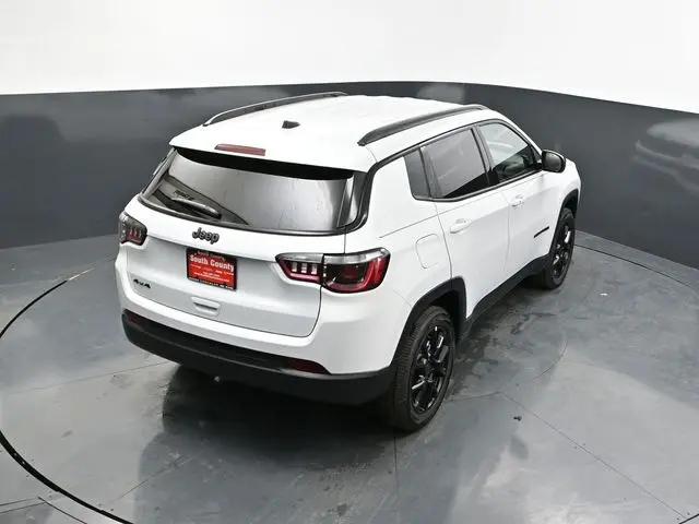 2026 Jeep Compass Latitude Altitude