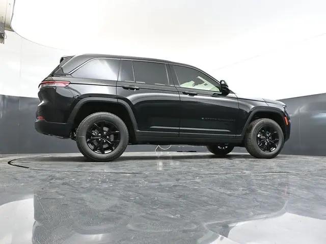 2026 Jeep Grand Cherokee Altitude 4x4