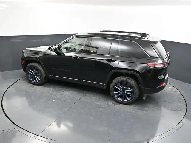 2026 Jeep Grand Cherokee 85th Anniversary Edition