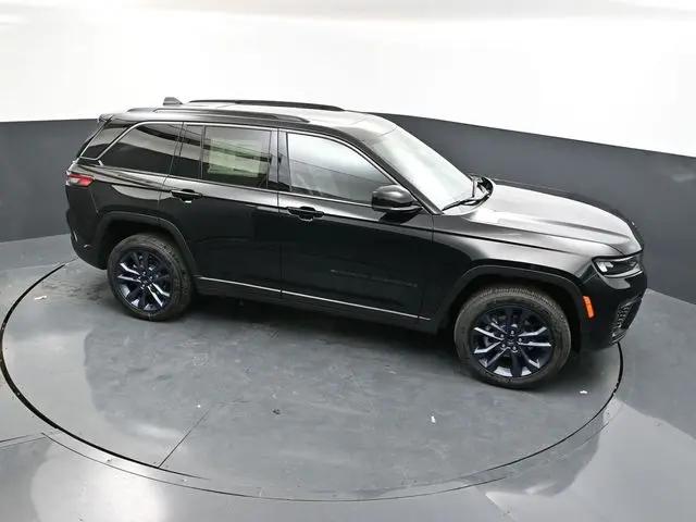 2026 Jeep Grand Cherokee 85th Anniversary Edition