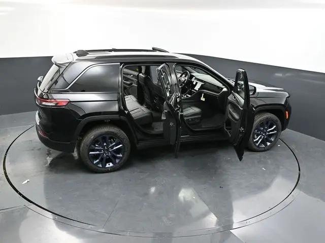 2026 Jeep Grand Cherokee 85th Anniversary Edition