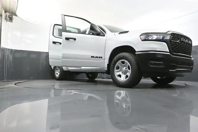 2026 Ram 1500 Tradesman Crew Cab 4x4 57 Box