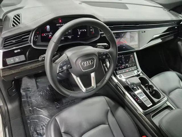 2025 Audi Q8 Premium 55 TFSI quattro