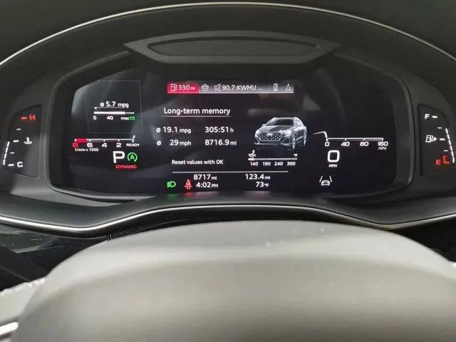 2025 Audi Q8 Premium 55 TFSI quattro