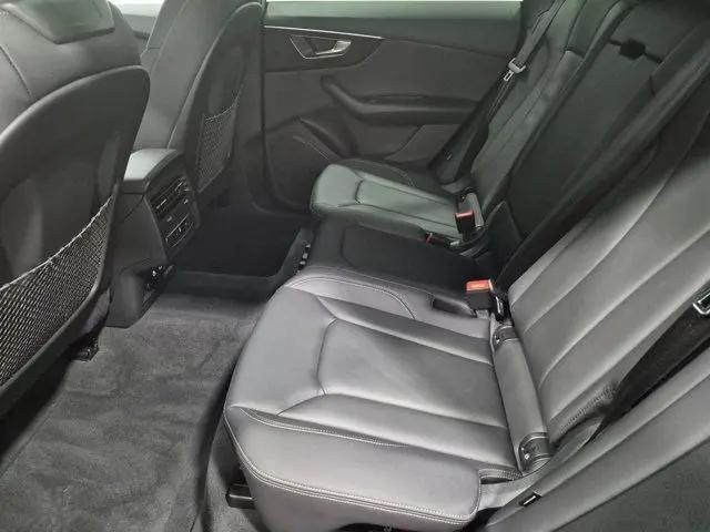 2025 Audi Q8 Premium 55 TFSI quattro