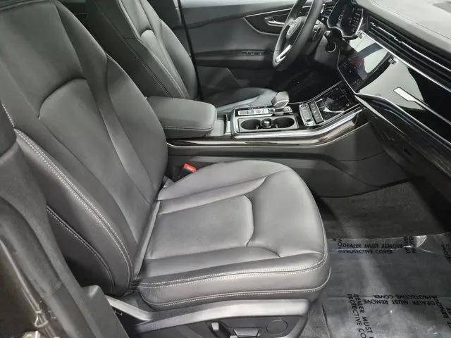 2025 Audi Q8 Premium 55 TFSI quattro