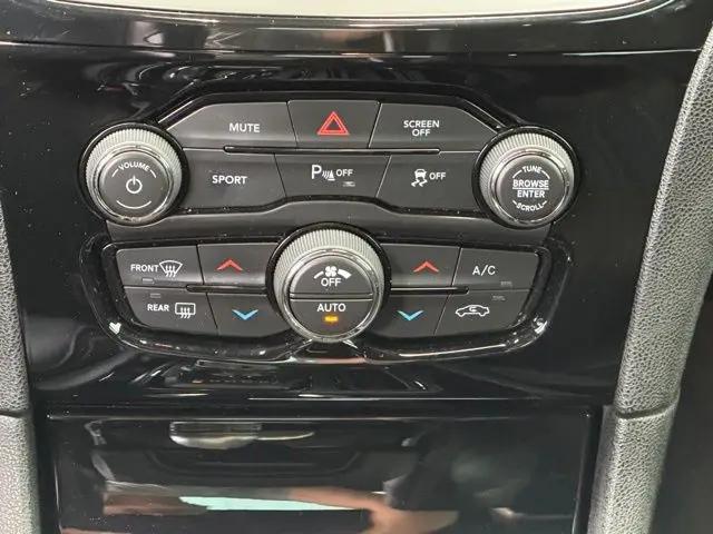 2022 Chrysler 300 S