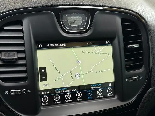 2022 Chrysler 300 S