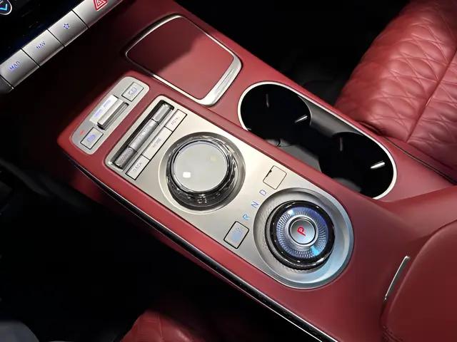 2023 Genesis GV70 3.5T AWD Sport
