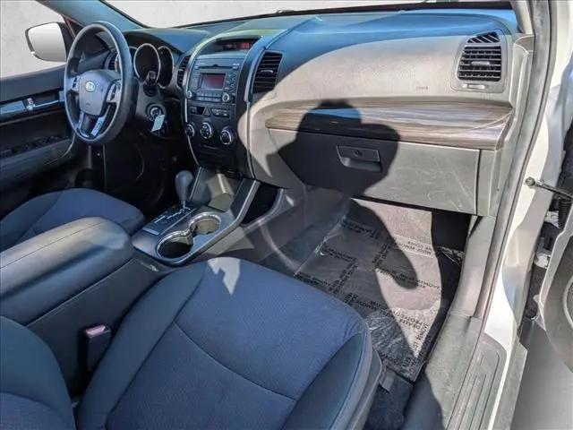 2013 Kia Sorento LX V6