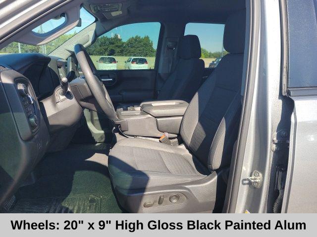 2023 Chevrolet Silverado 1500 4WD Crew Cab Short Bed Custom