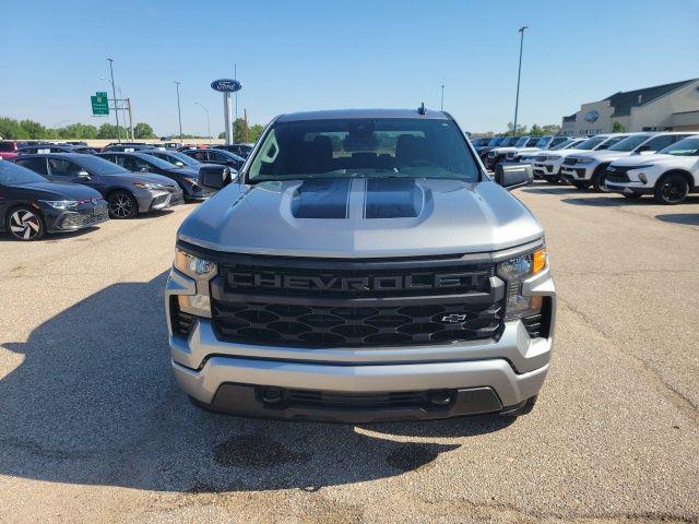 2023 Chevrolet Silverado 1500 4WD Crew Cab Short Bed Custom