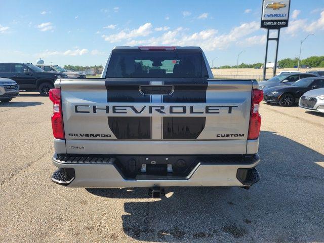 2023 Chevrolet Silverado 1500 4WD Crew Cab Short Bed Custom