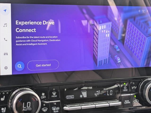 2025 Toyota Highlander Hybrid Platinum