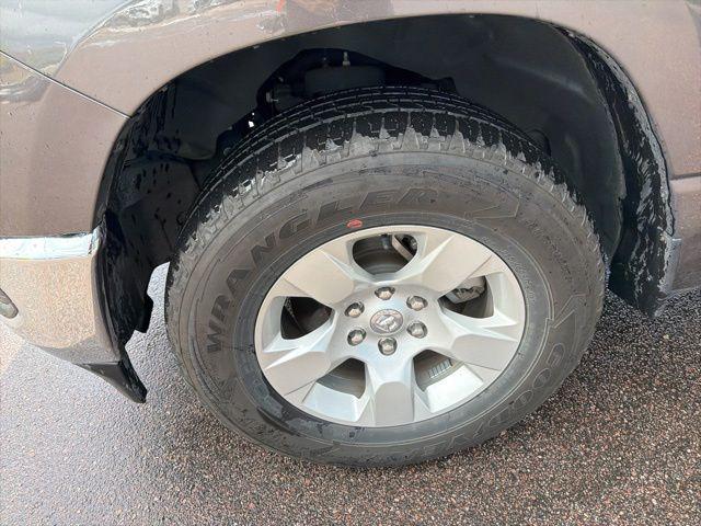 2023 Ram 1500 Big Horn Crew Cab 4x4 5'7" Box