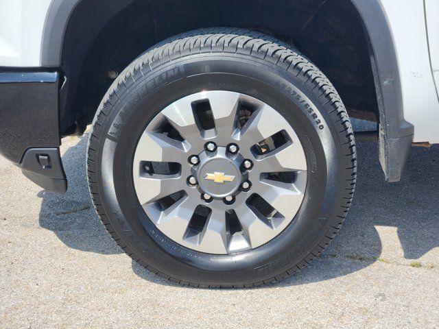 2024 Chevrolet Silverado 2500HD 4WD Crew Cab Standard Bed Custom