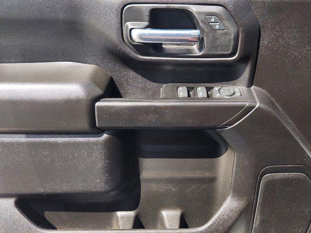 2024 Chevrolet Silverado 2500HD 4WD Crew Cab Standard Bed Custom