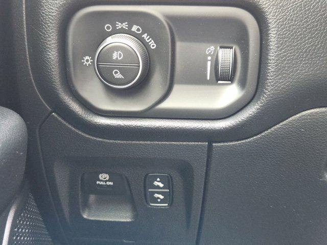 2020 Ram 1500 Lone Star Crew Cab 4x2 5'7" Box
