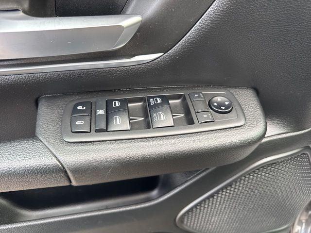 2019 Ram 1500 Big Horn/Lone Star Crew Cab 4x4 5'7" Box