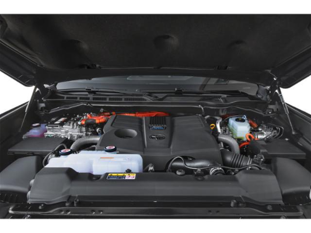 2025 Toyota Tundra Platinum Hybrid CrewMax 5.5' Bed