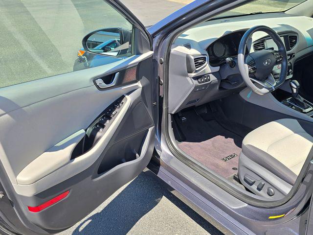 2019 Hyundai IONIQ Hybrid SEL