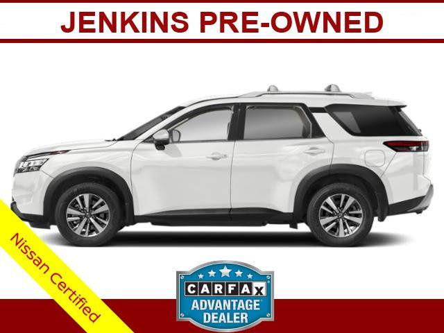 2022 Nissan Pathfinder SL 2WD