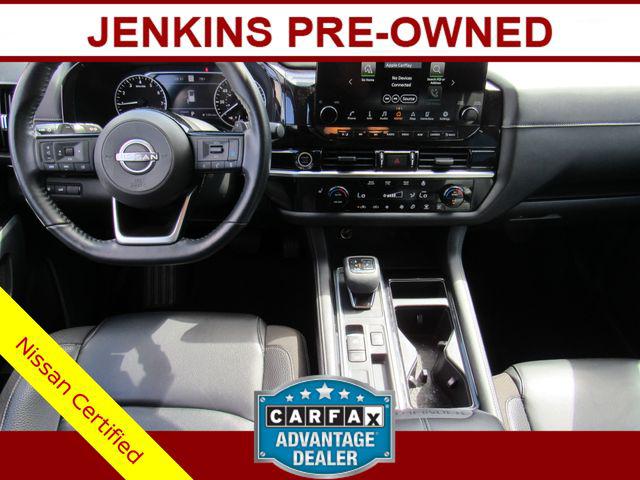 2022 Nissan Pathfinder SL 2WD