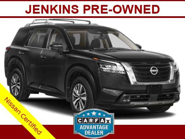 2022 Nissan Pathfinder SL 2WD